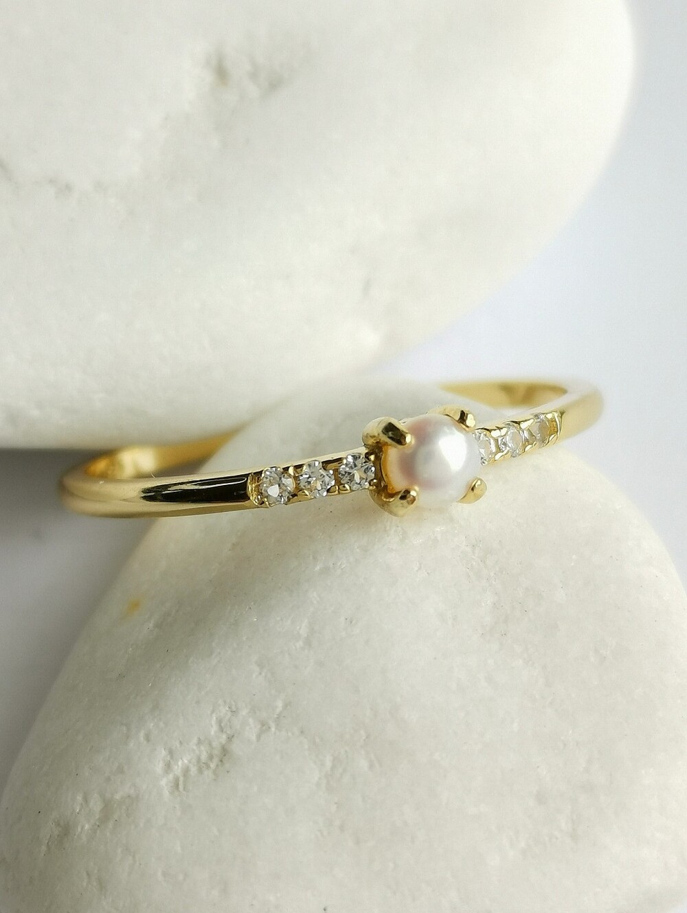 14k gold vermeil ring with Freshwater Pearl Diamond size 8 stacking ring 🆕